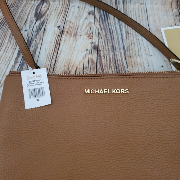 Michael Kors Jet Set Travel DBL Gusset Crossbody - Picture 12 of 14